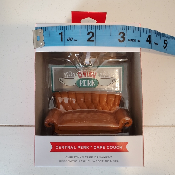 NIB Friends Central Perk Cafe Couch Hallmark Tree Ornament - Picture 5 of 6